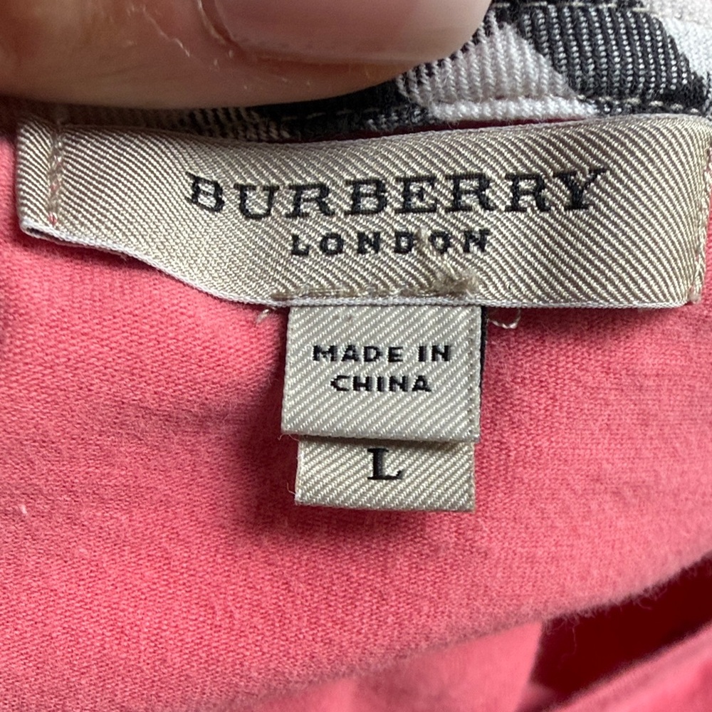 Burberry Women's Pink V-Neck Top - Picture 6 of 9